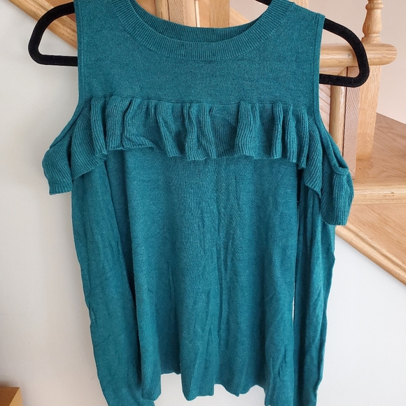 Sweater - Picture 2 of 5